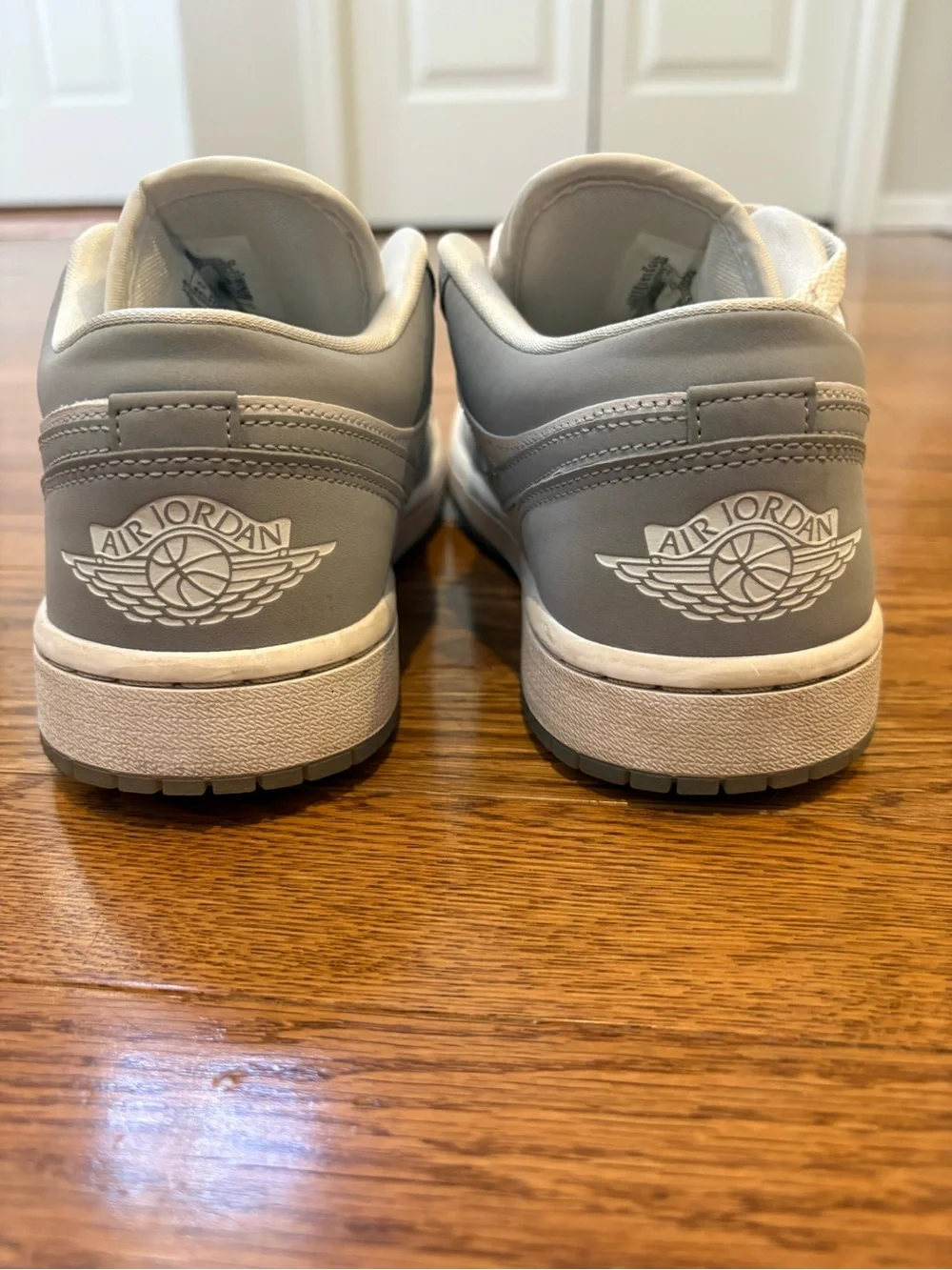 Nike Women's Low Top Sneakers in White and Light Gray